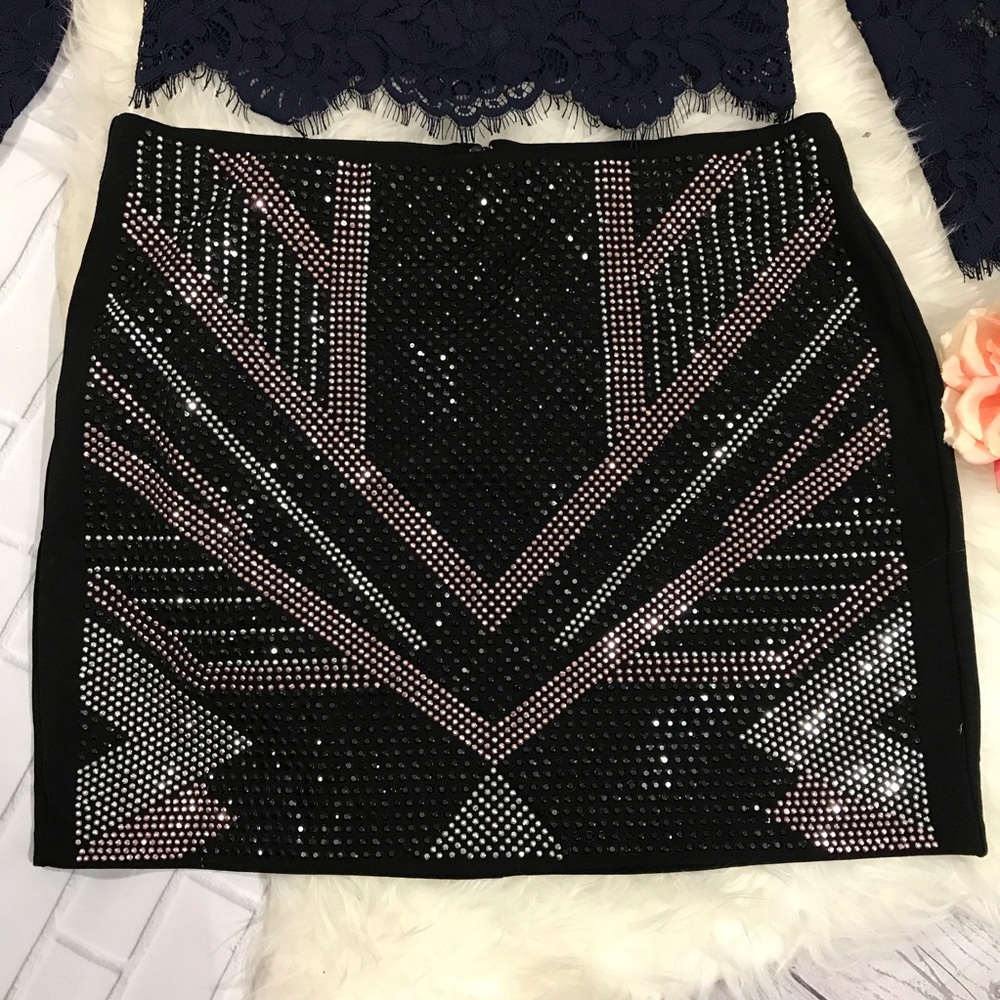 Divided Beaded Mini Skirt Sz 12 (J22) - Picture 2 of 4